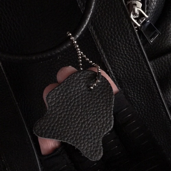 Excellent Used Condition Black leather backpack. Adjustable straps. - Picture 6 of 6